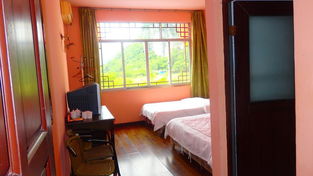 Yangshuo Moon Resort Hotel Номер фото
