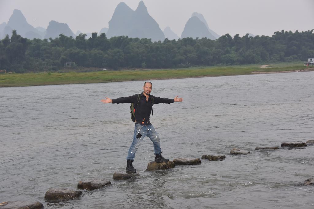 Yangshuo Moon Resort Hotel Экстерьер фото