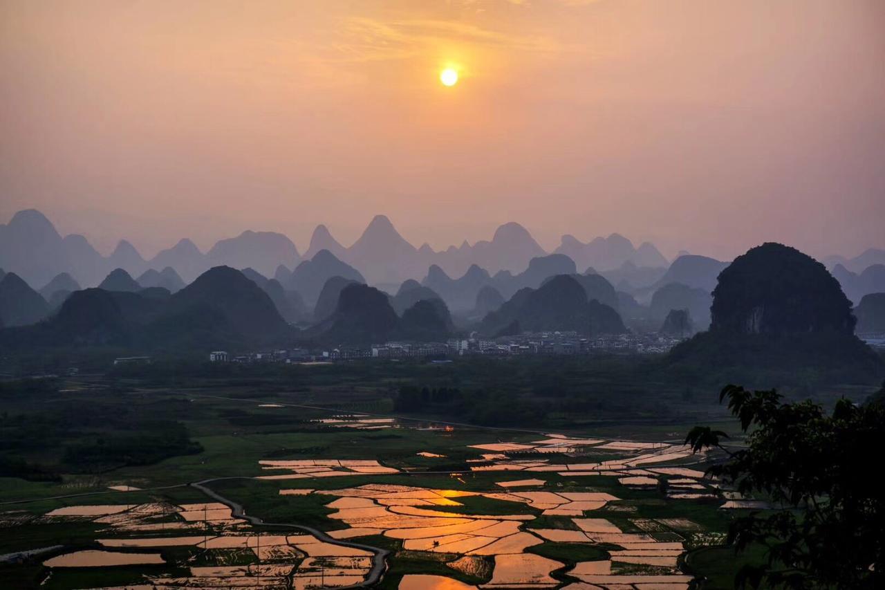 Yangshuo Moon Resort Hotel Экстерьер фото