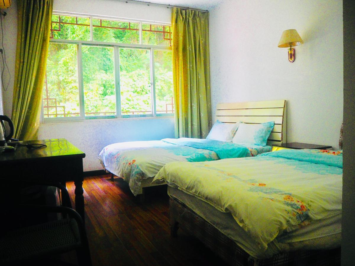 Yangshuo Moon Resort Hotel Экстерьер фото